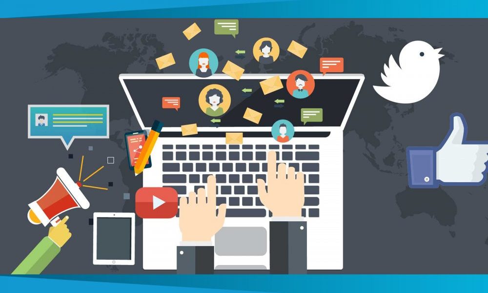 Social-Media-Manager-1000x600